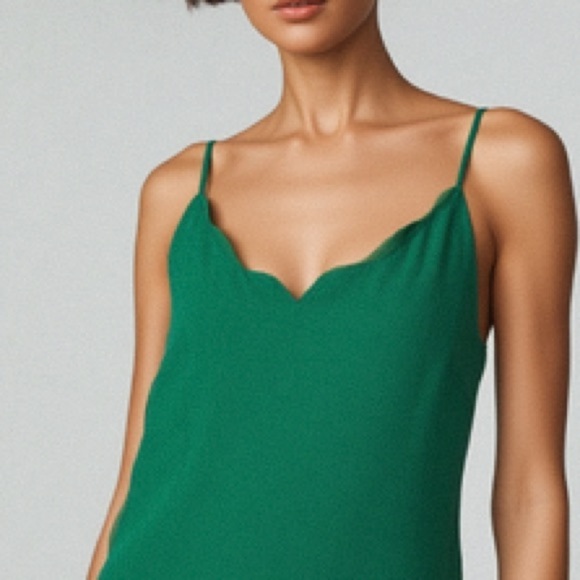 J. Crew green scalloped edge top ❤️ - Picture 1 of 6